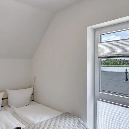 Haus Fueuertoorn Mit Fass-sauna Loddin