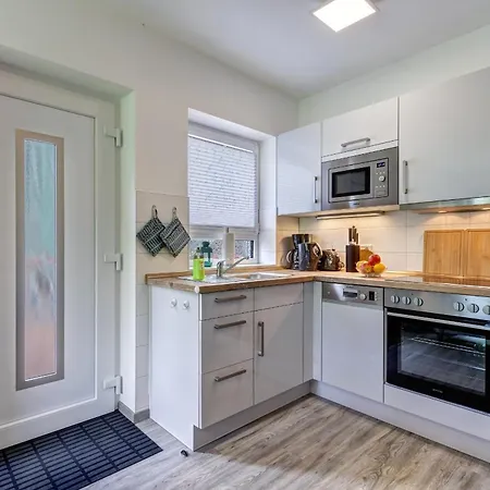 Haus Fueuertoorn Mit Fass-sauna Loddin